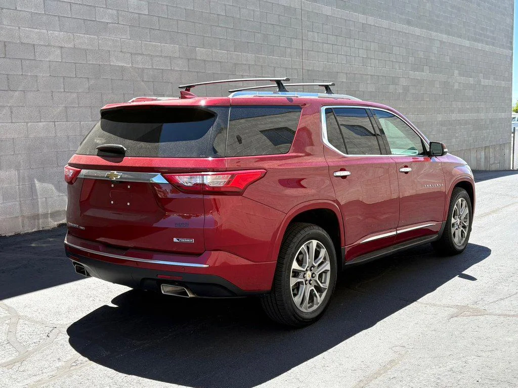 Used 2018 Cajun Red Tintcoat Chevrolet PREMIER image 8