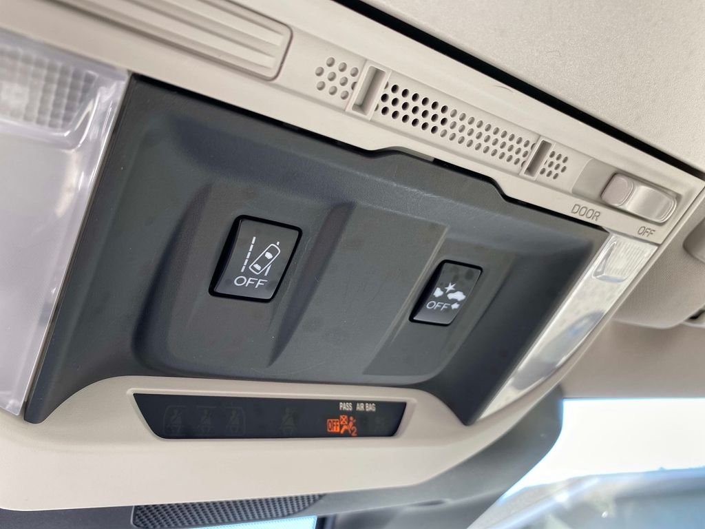 Used 2024 Blue Subaru Base image 30