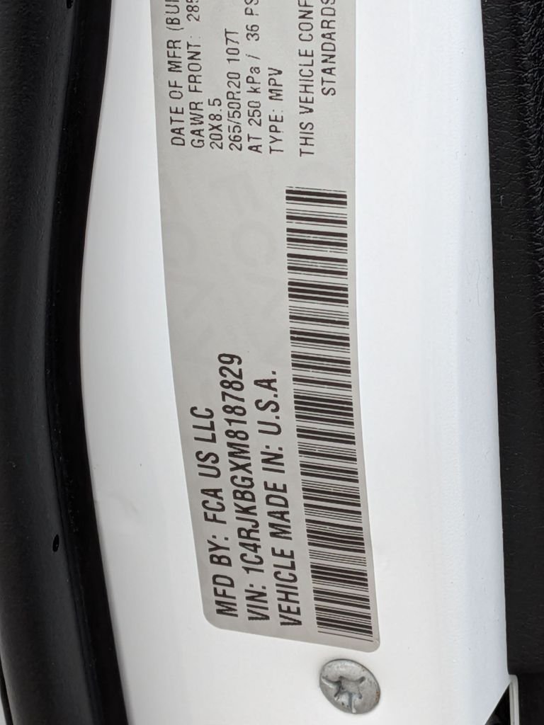 Used 2021 White Jeep Limited image 35