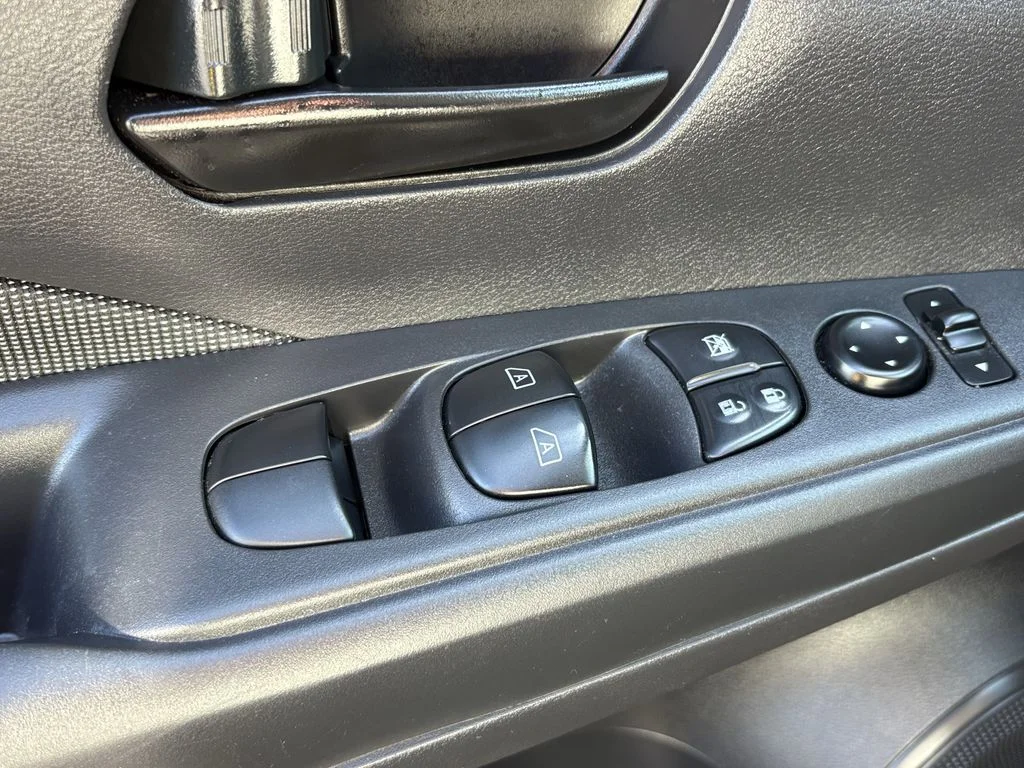 Used 2020 Black Nissan S image 15