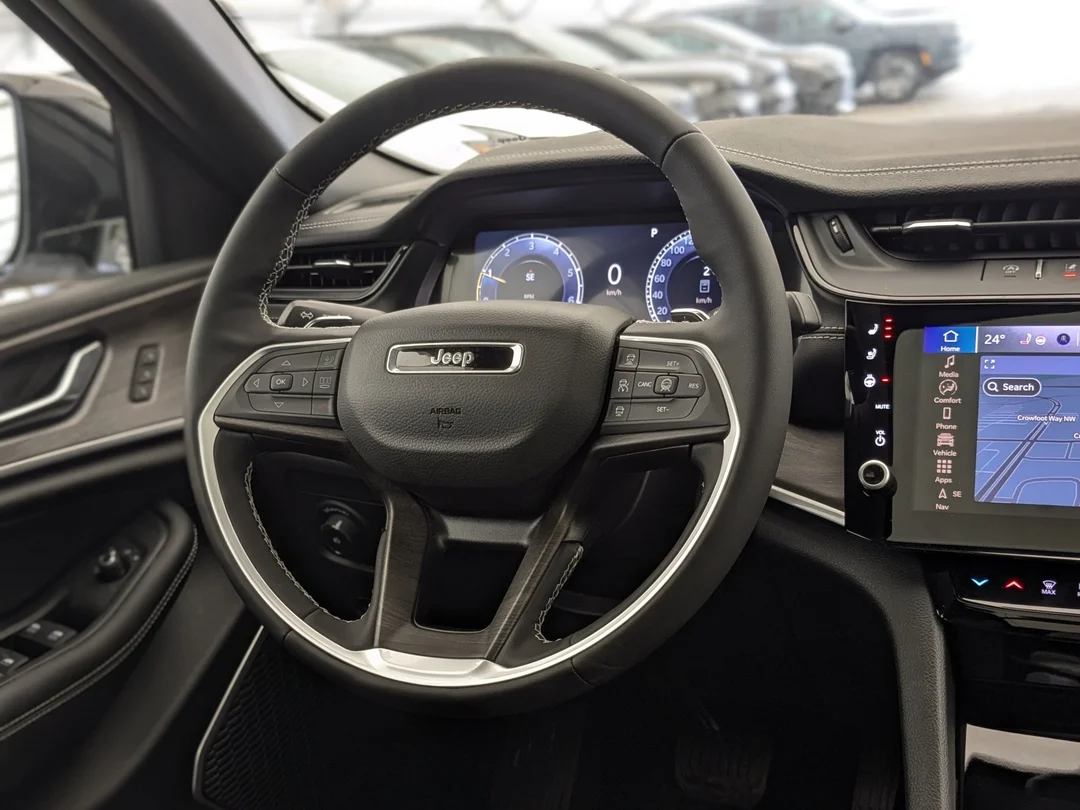 New 2026 White Jeep Limited Reserve - - 4x4 - CommandView Sunroof - Leather Seats - Adaptive Cruise Control & More! image 16
