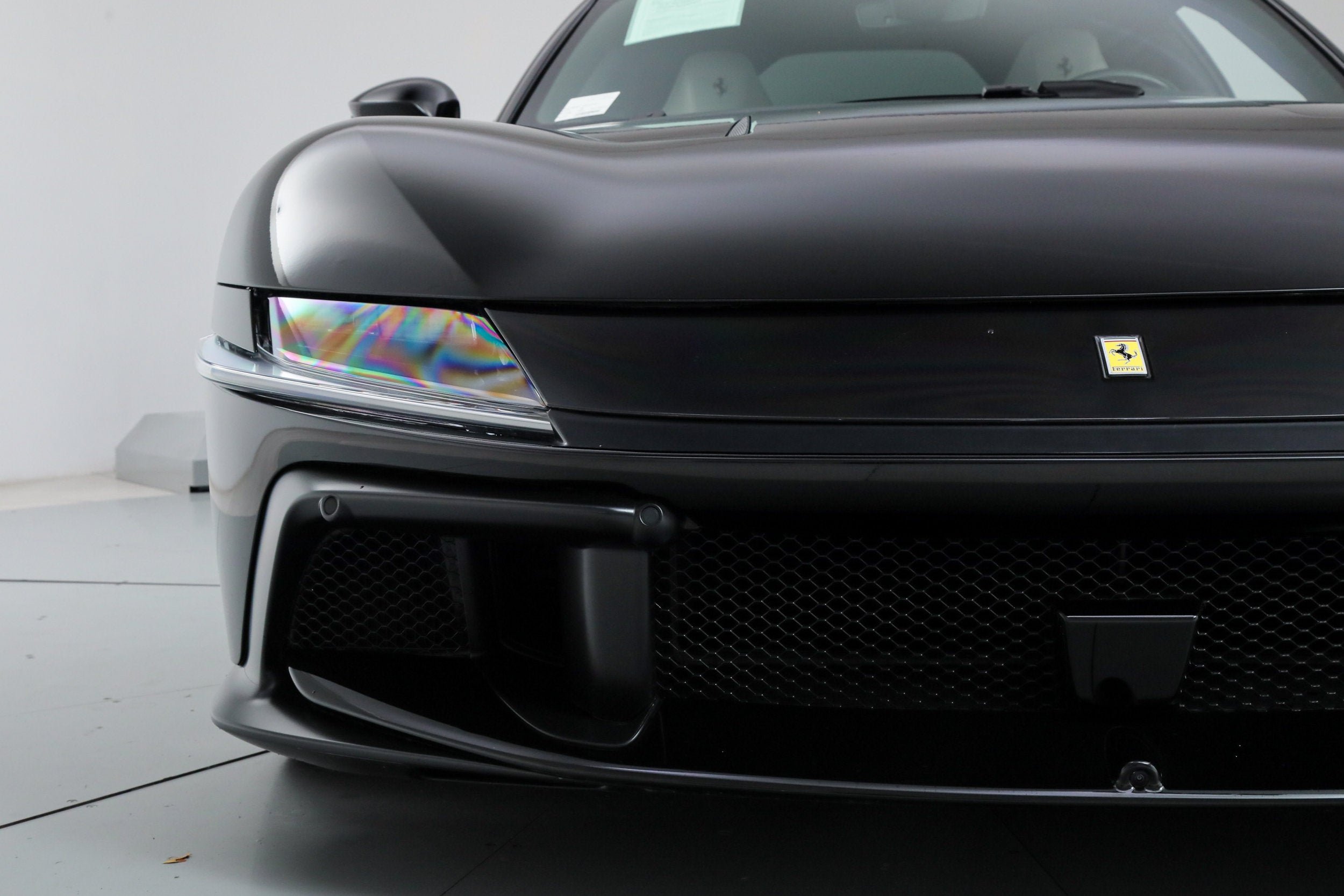Certified Used 2025 Nero Ferrari  image 13