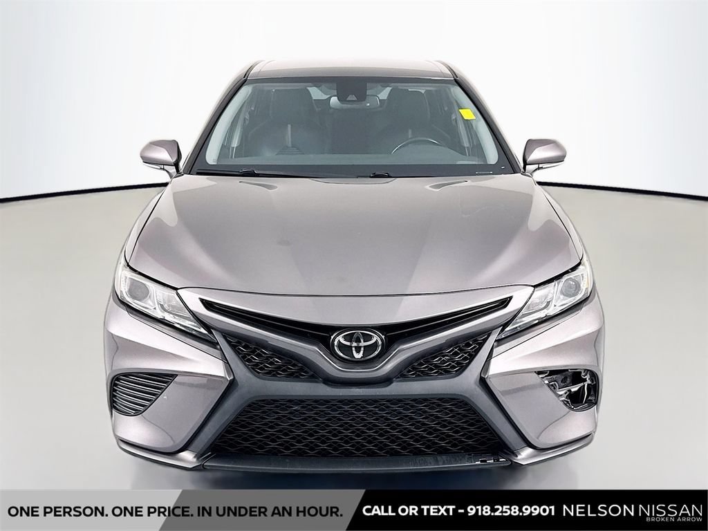 Used 2019  Toyota LE image 2