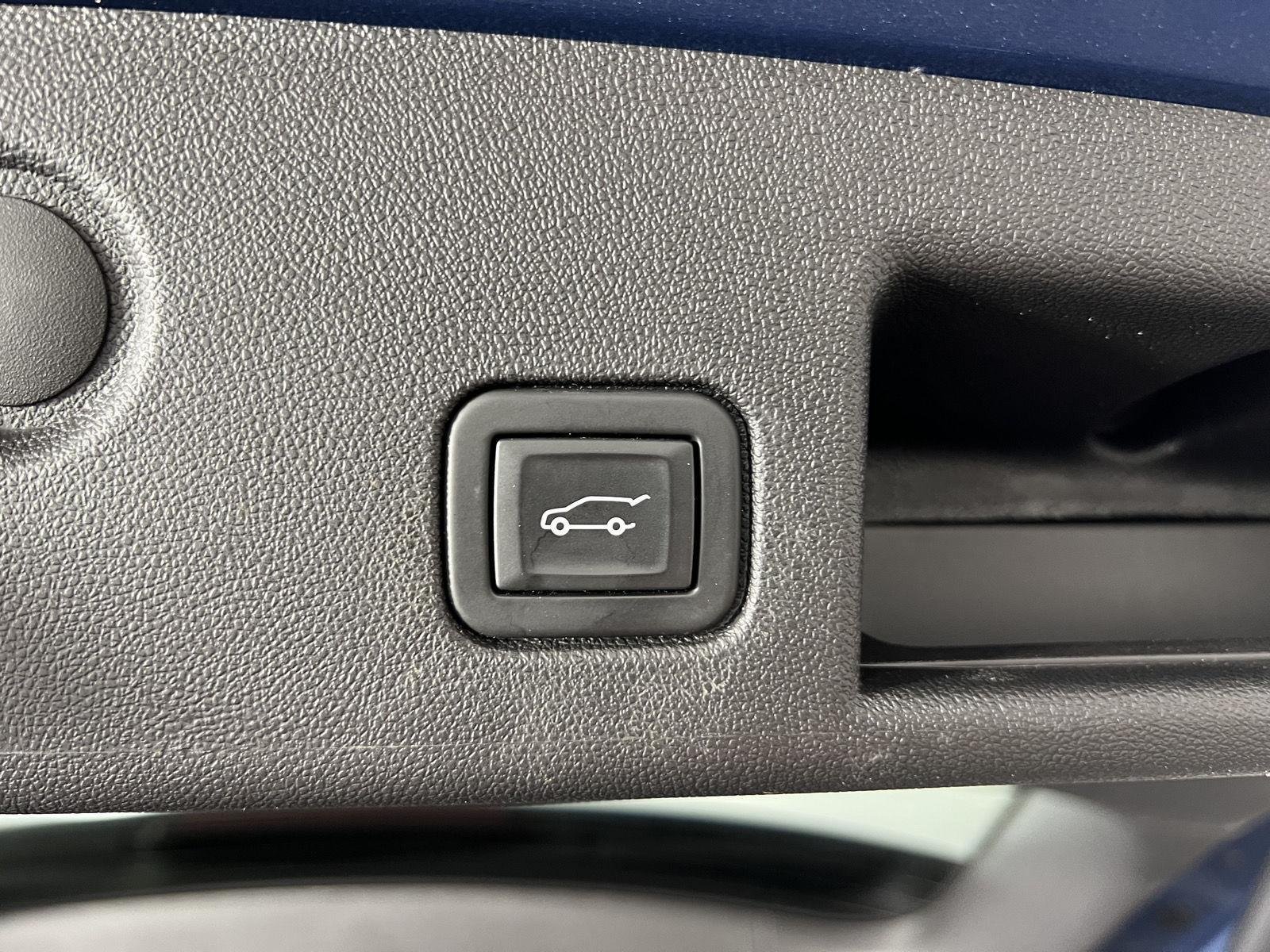 Used 2024 Lakeshore Blue Metallic Chevrolet LT image 21