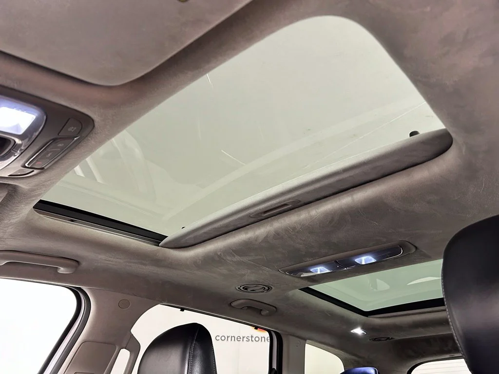 Used 2021 White Kia SX image 15