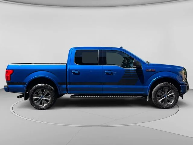 Used 2018 Lightning Blue Ford XLT image 6