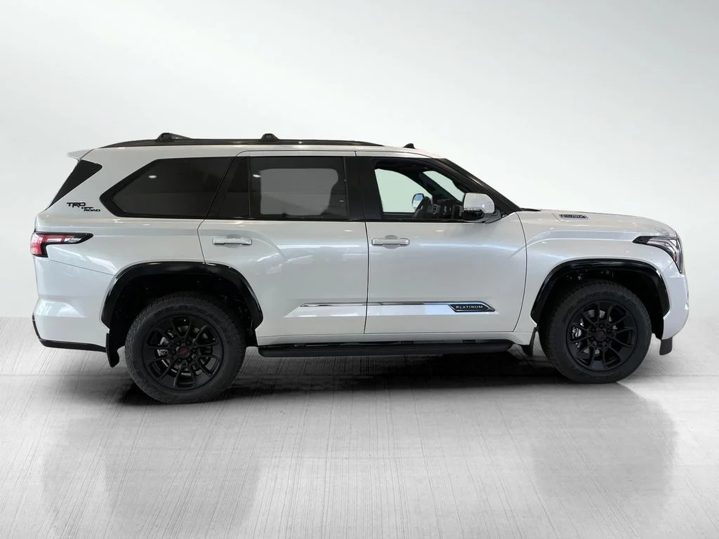 New 2026 Wind Chill Pearl Toyota Platinum image 2