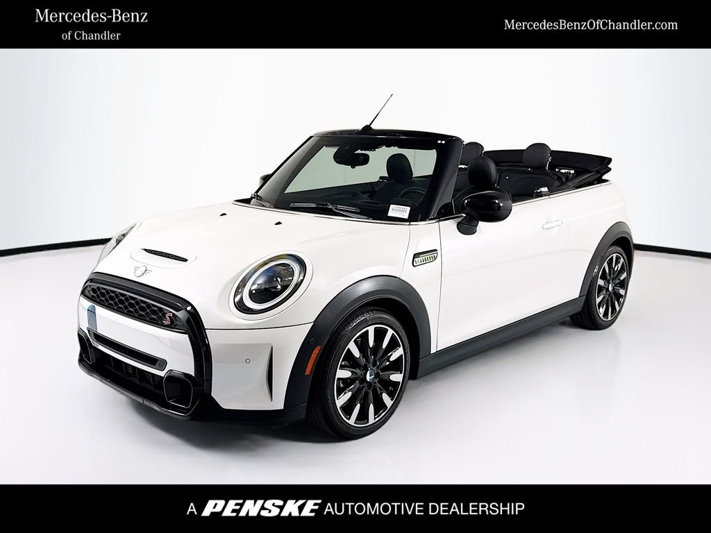 2024 MINI Convertible Cooper S's photo