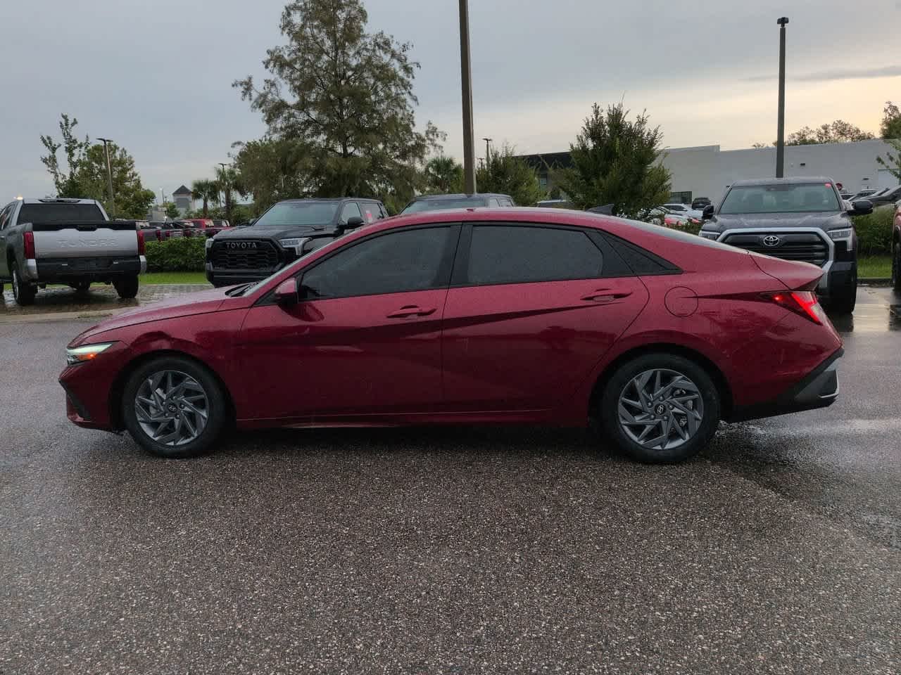 Used 2024 Ultimate Red Metallic Hyundai Blue image 3