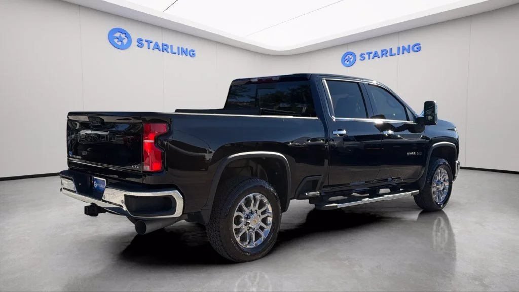 Used 2025 Black Chevrolet LTZ image 9