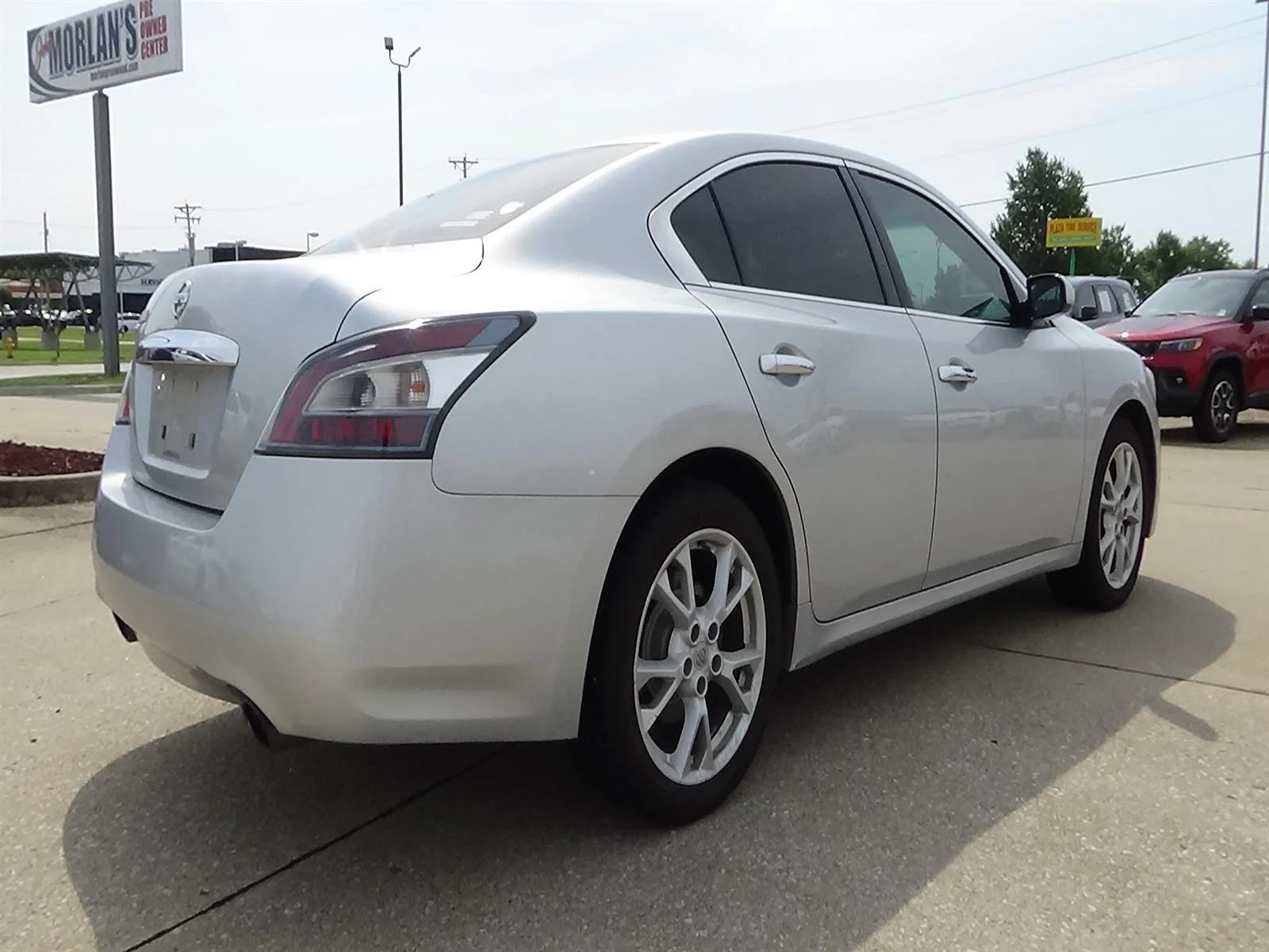 Used 2014 Silver Nissan 3.5 S image 4