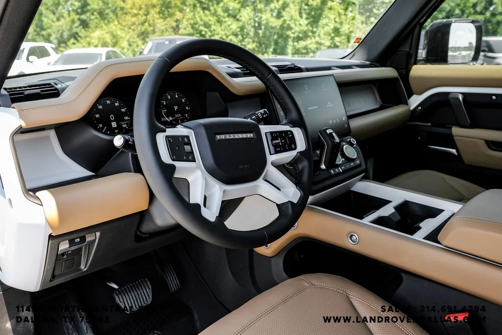 New 2026 Fuji White Land Rover S image 2