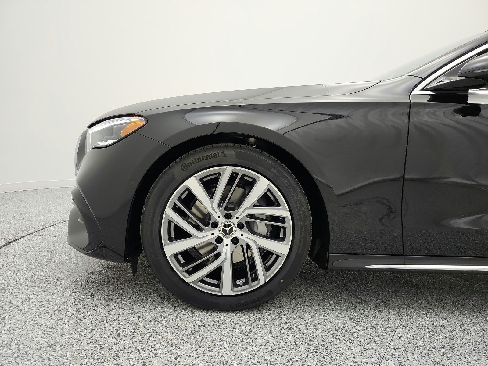New 2026 Black Mercedes-Benz E 350 RWD Sedan image 13