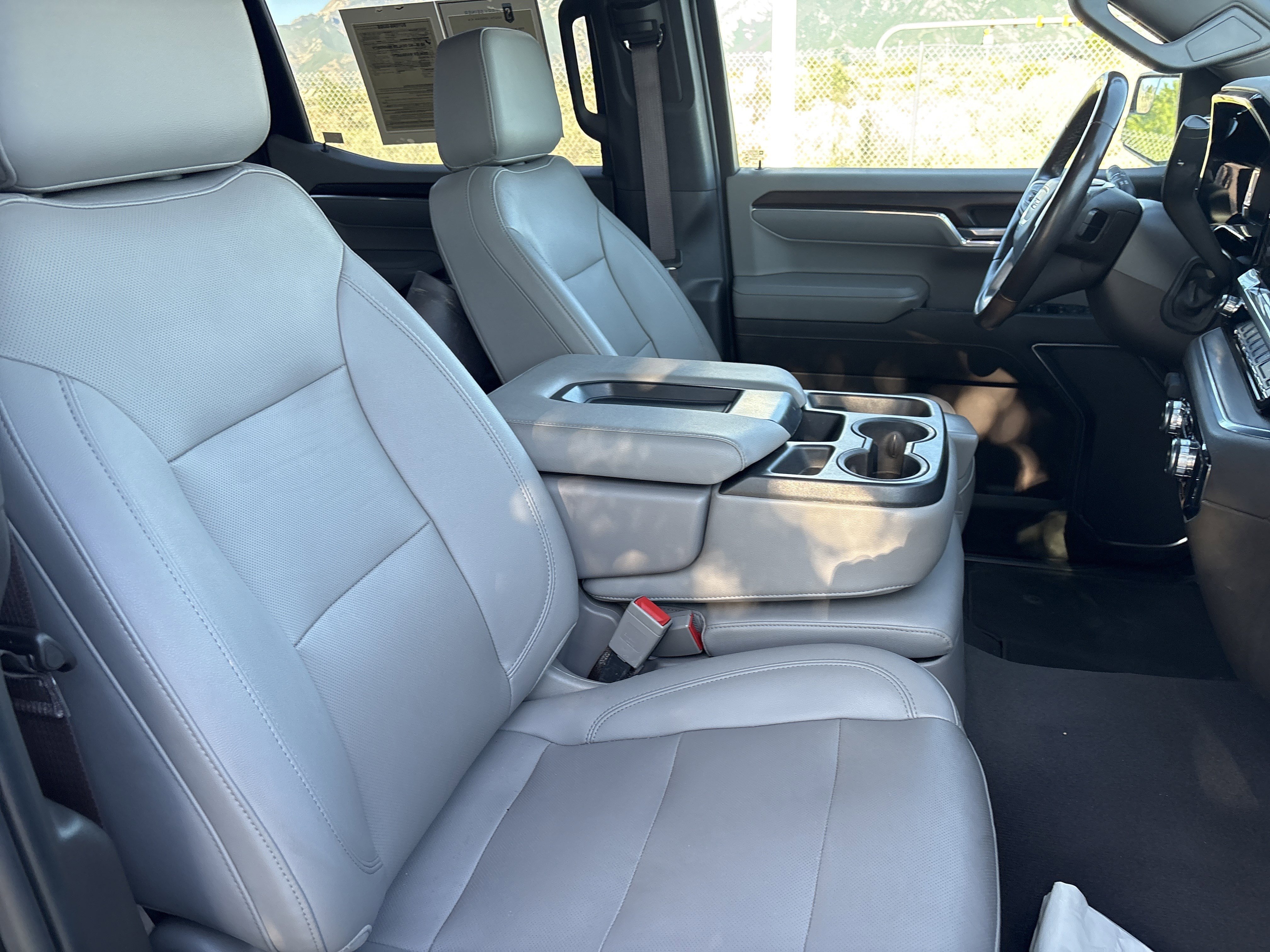 Used 2022 Titanium Rush Metallic GMC SLT image 20