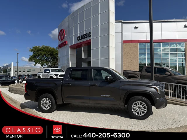 2026 Toyota Tundra SR5 CrewMax 5.5' Bed