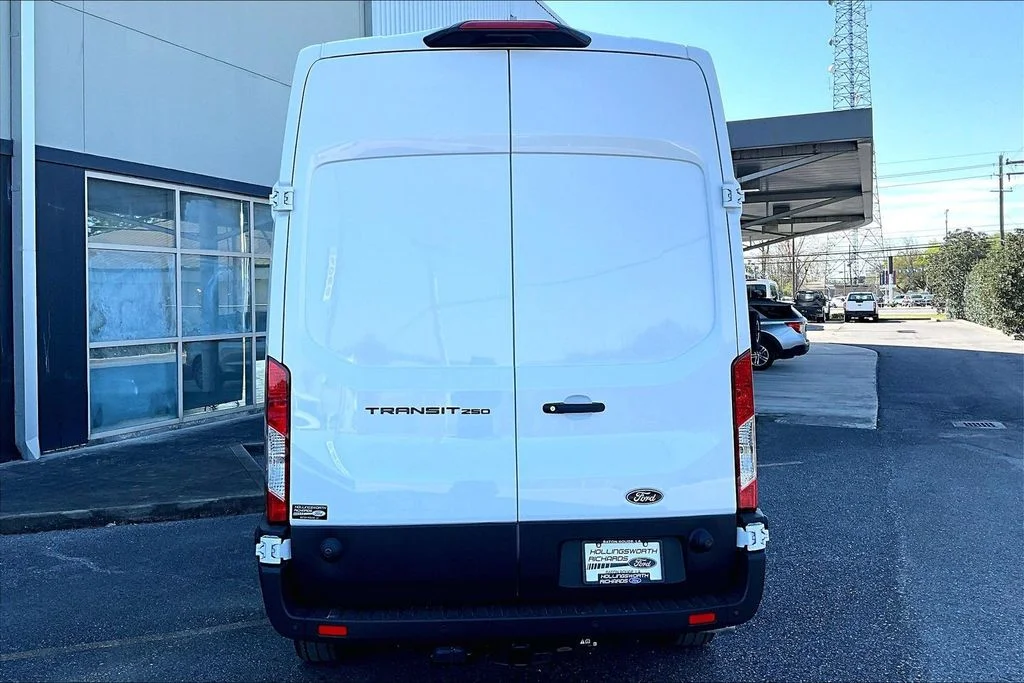 New 2026 Oxford White Ford Cargo Van image 4