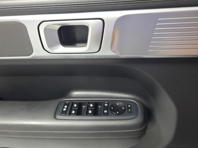 Used 2024 White Hyundai SEL image 14