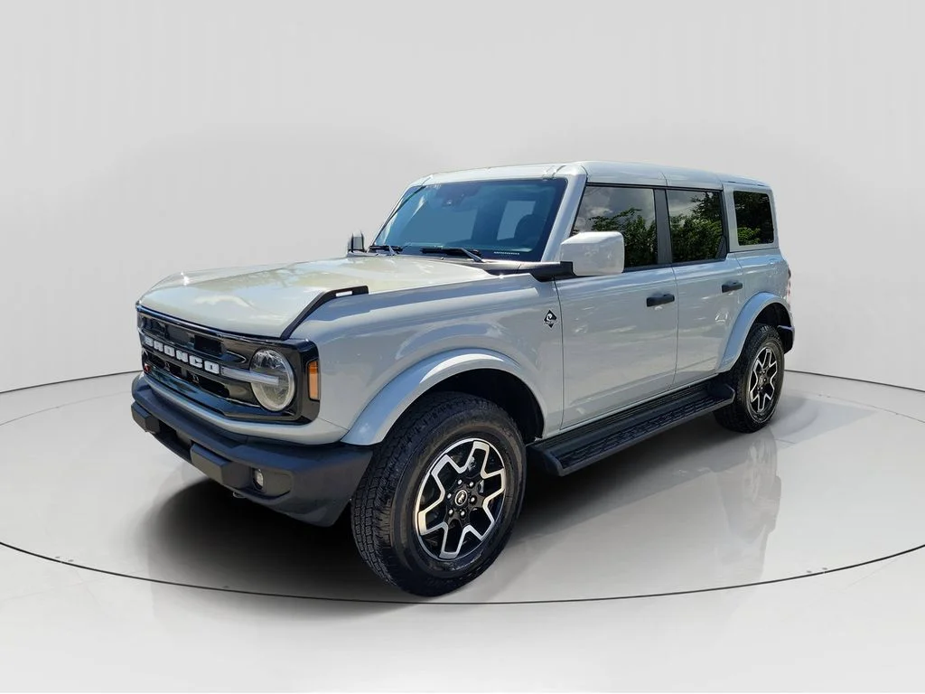 Used 2026 White Ford Outer Banks image 3