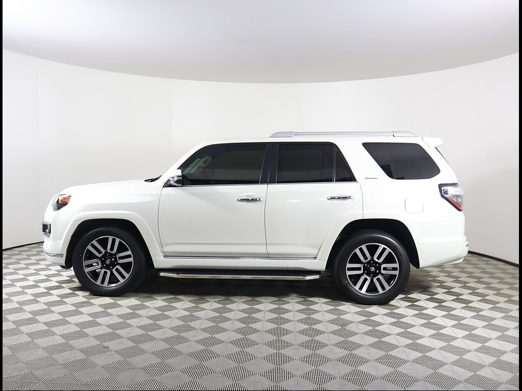 Used 2017 Blizzard Pearl Toyota Limited image 3