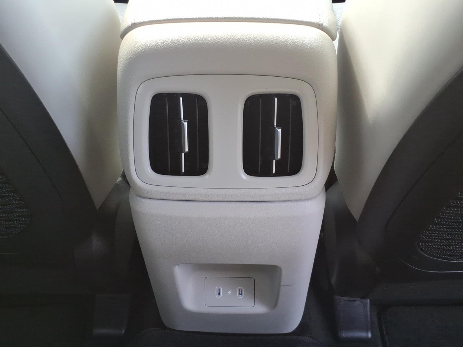 Used 2026 Creamy White Pearl Hyundai SEL Convenience image 20