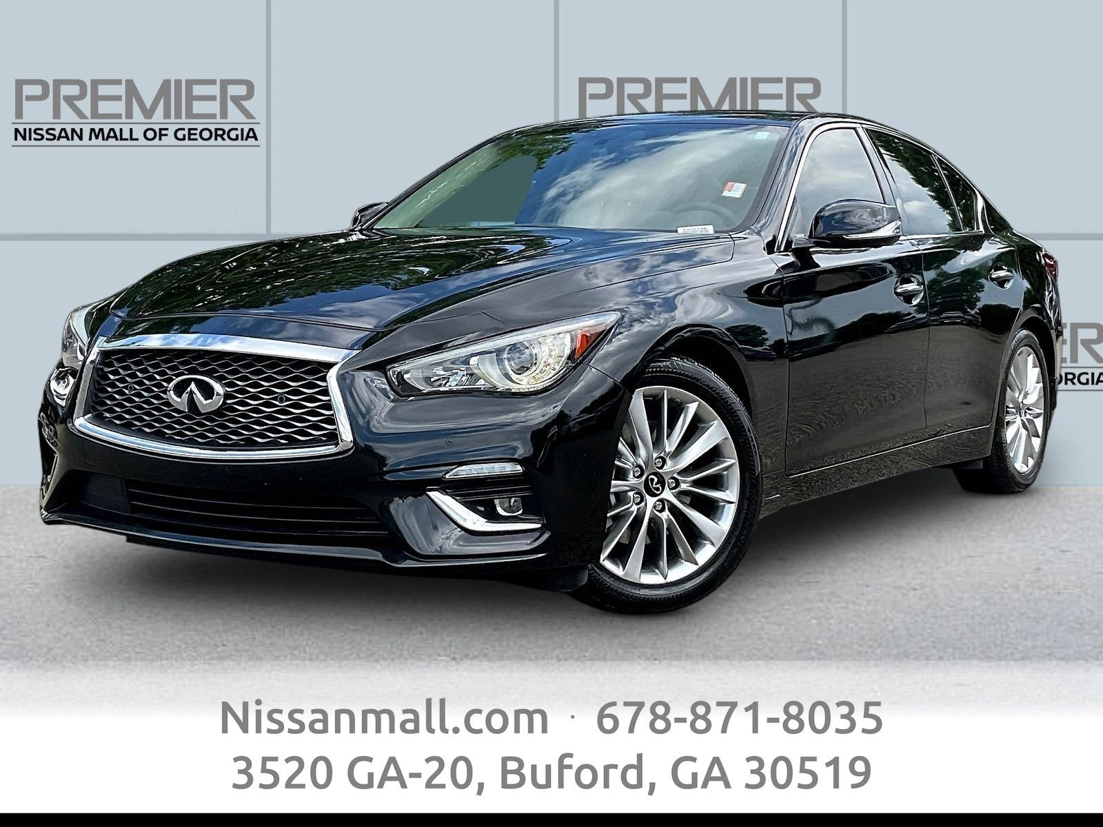 Used 2021 Black INFINITI 3.0t LUXE image 1