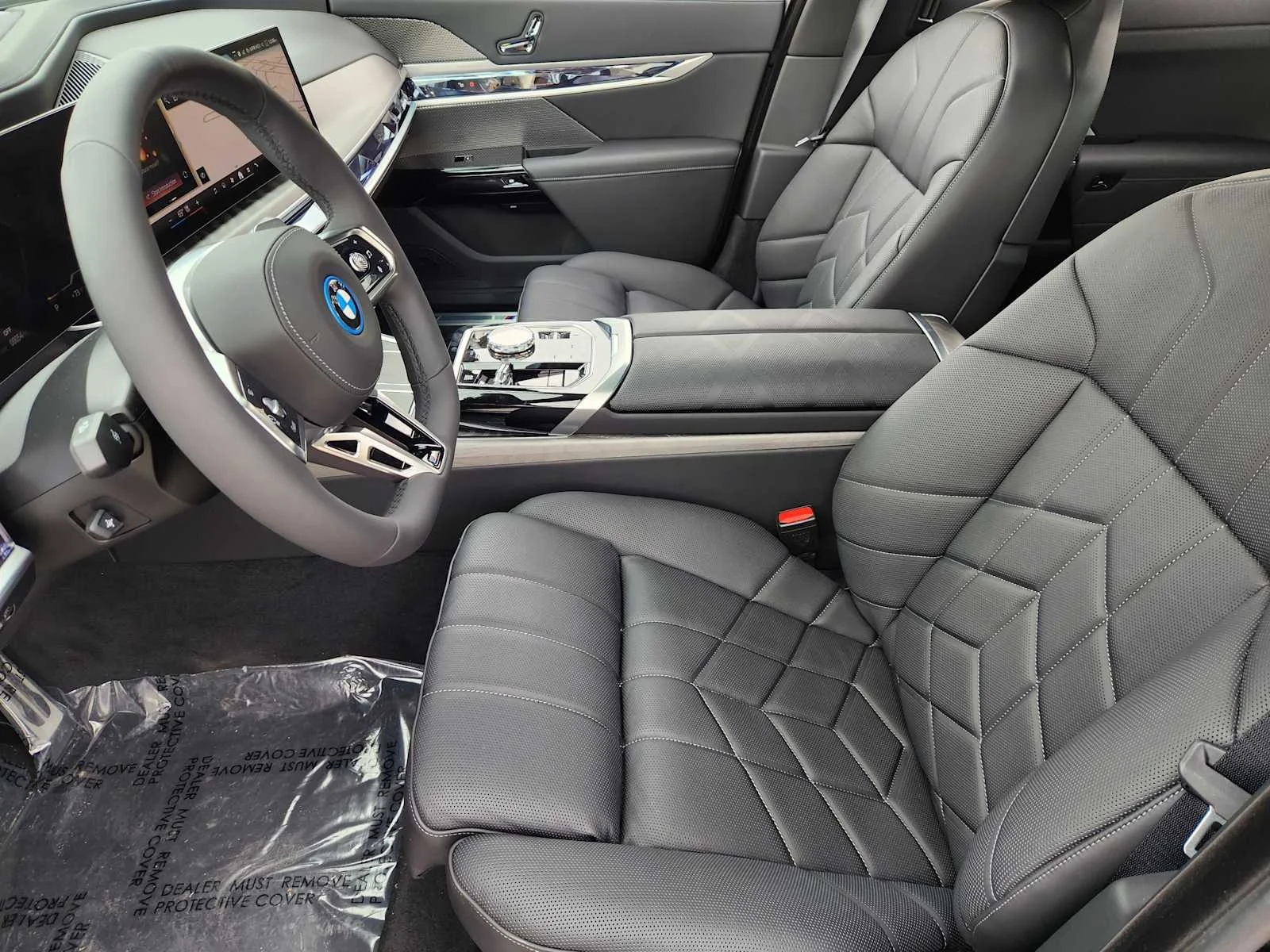 2026 BMW 7 Series 750e - Photo 4