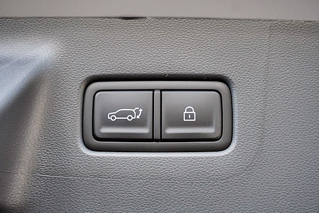 New 2026 Silver Hyundai SEL image 17