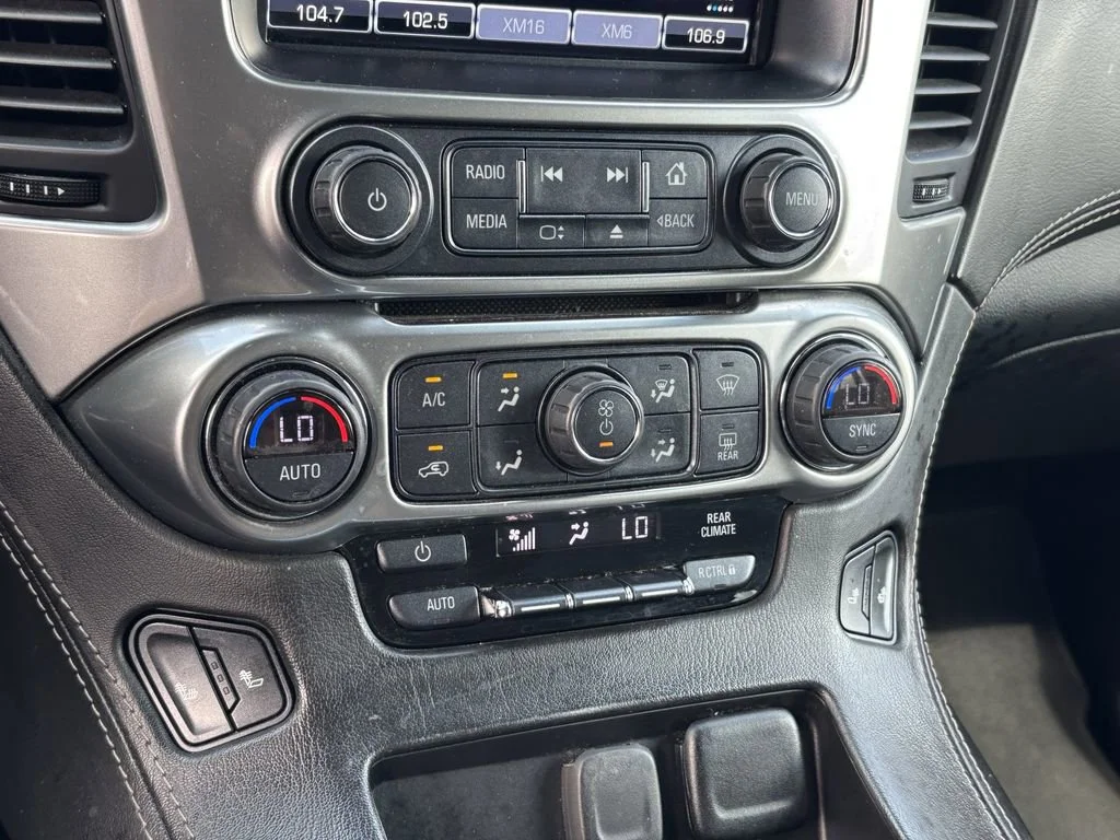 Used 2018 SILVER ICE METALLIC Chevrolet LT image 29