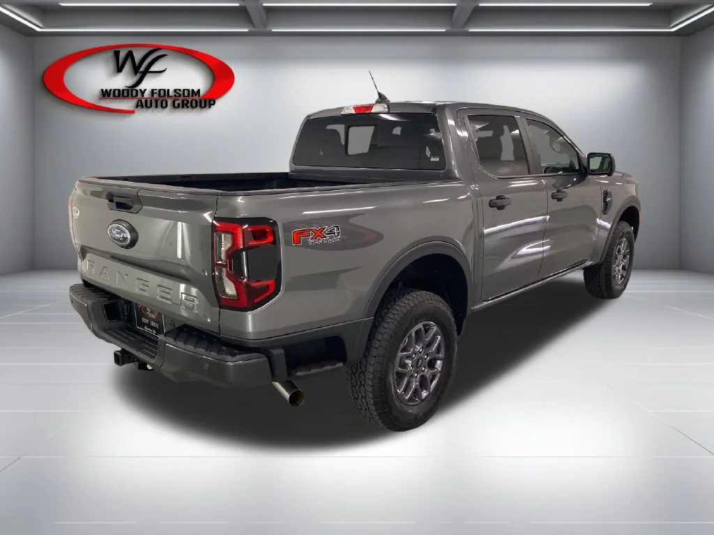 New 2026 Gray Ford XLT image 7