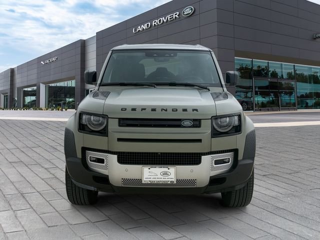 Certified Used 2025 Pangea Green Metallic Land Rover S image 8