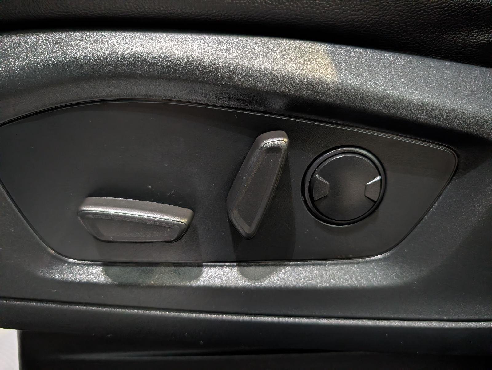 Used 2022 Gray Metallic Ford ST-Line image 16