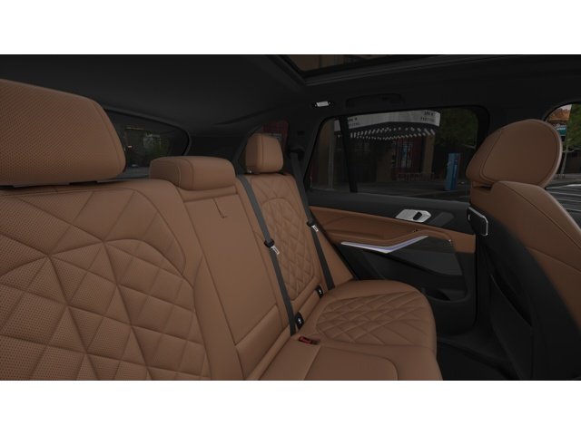 New 2026 Mineral White Metallic BMW xDrive40i image 12