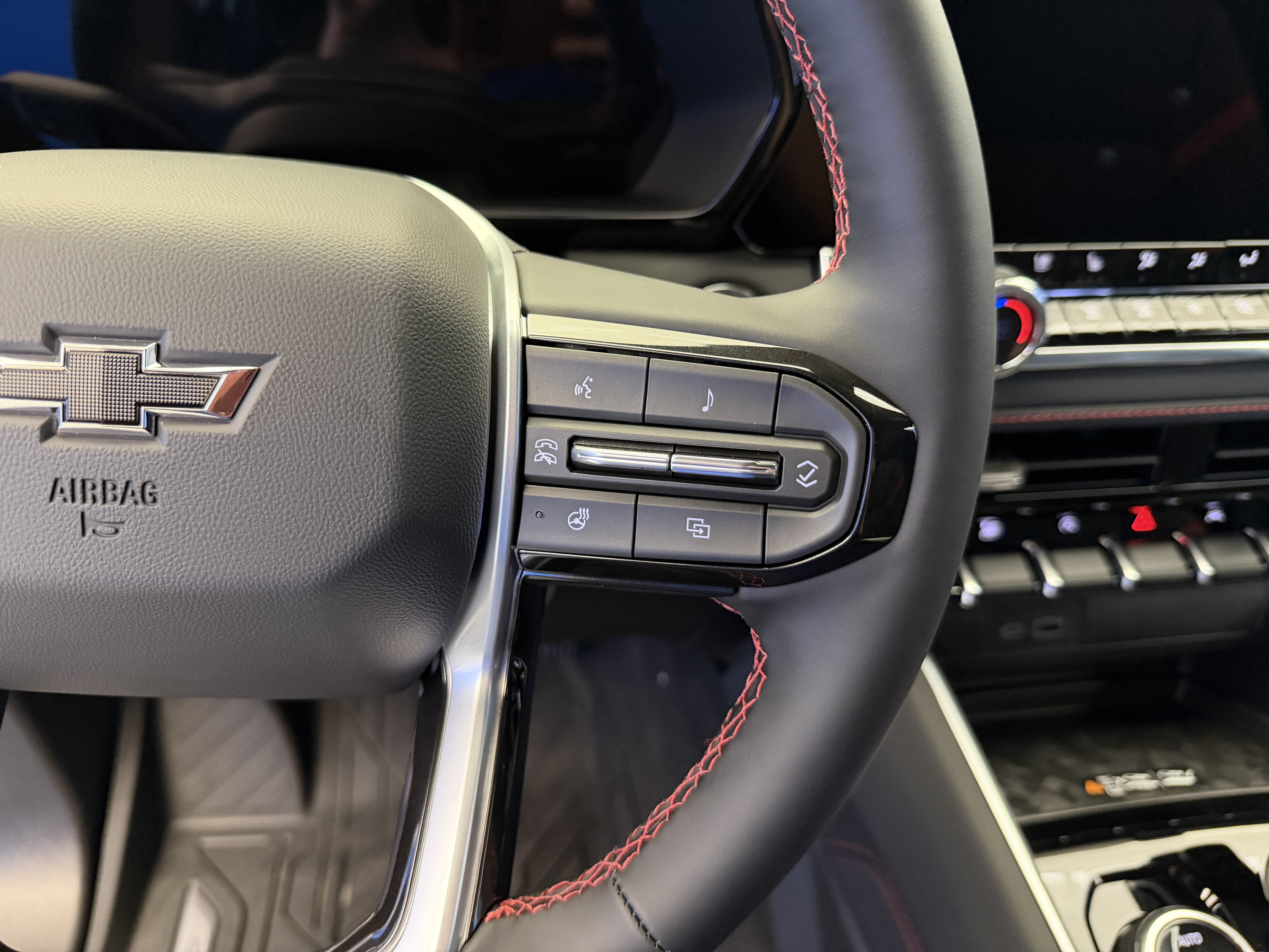 2026 Chevrolet Colorado Z71 - Photo 16
