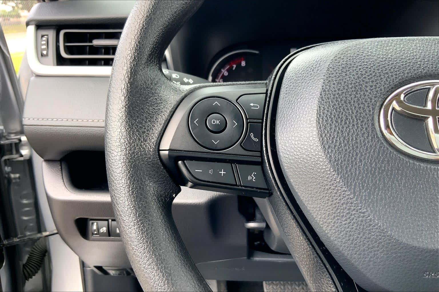 Used 2025 Silver Sky Metallic Toyota LE image 23