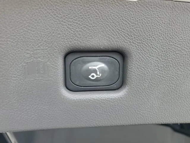 Used 2019 Iced Mocha Prem Lincoln Reserve image 29
