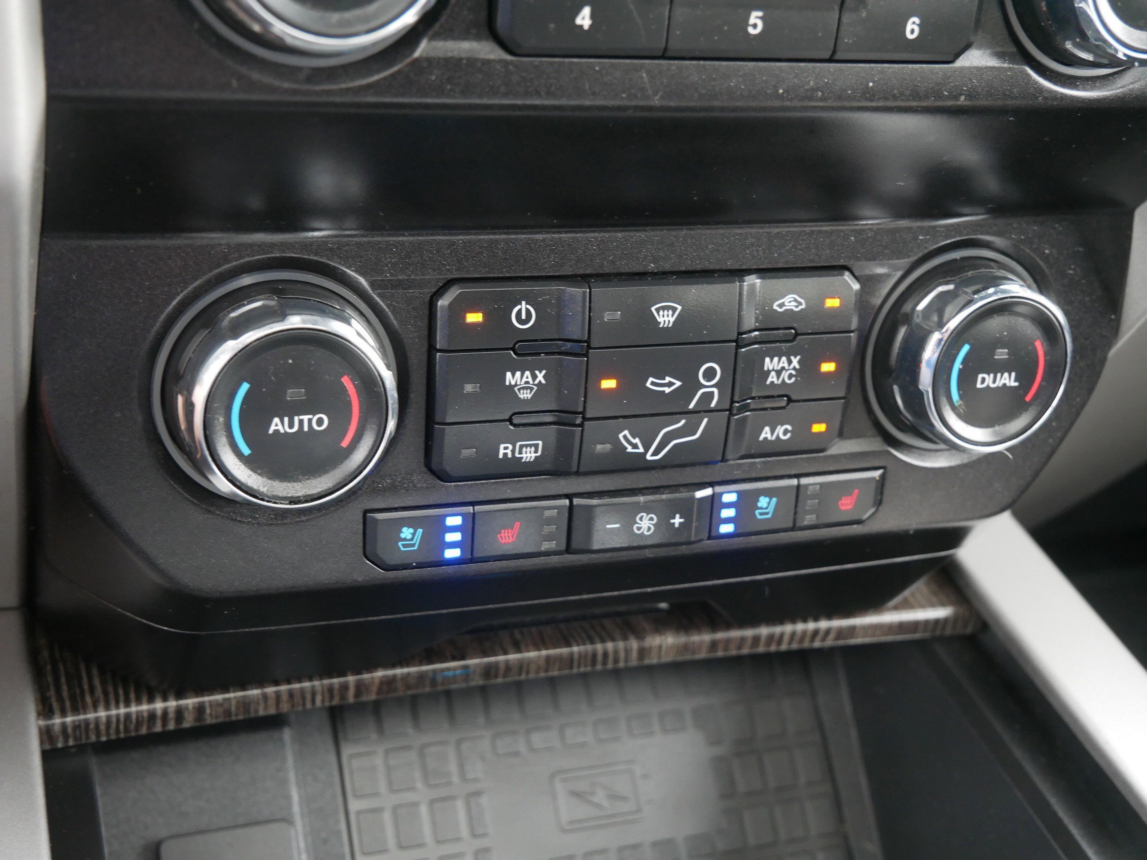 Used 2021 Black Ford LARIAT image 23