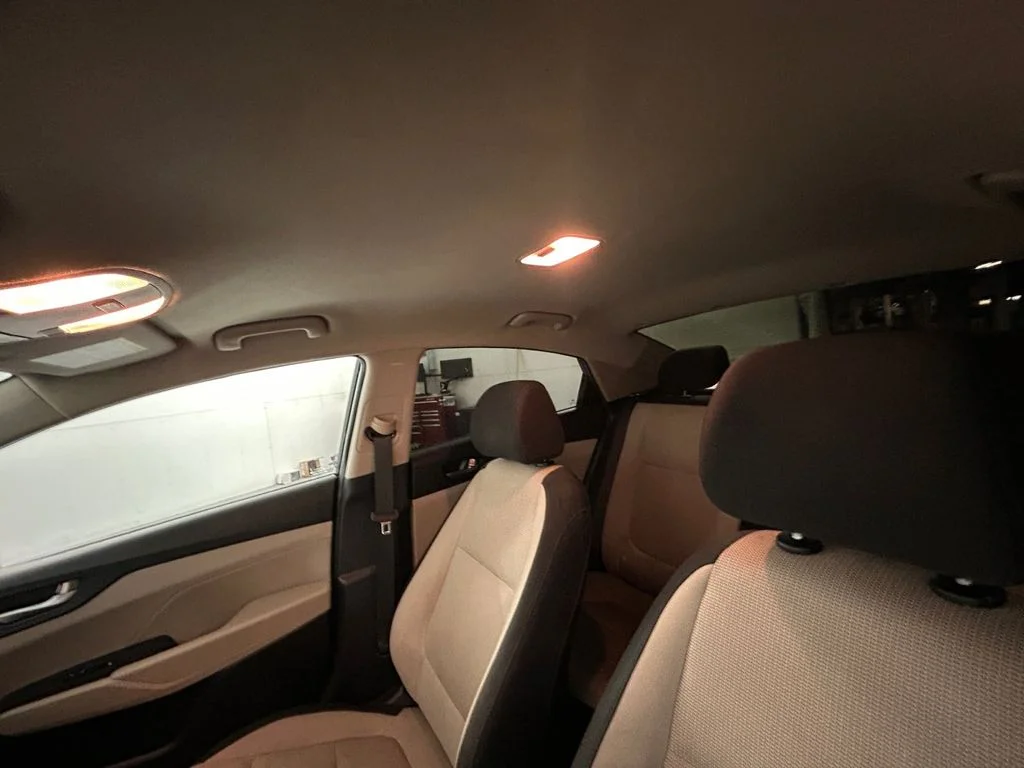 Used 2021 Black Hyundai SE image 25