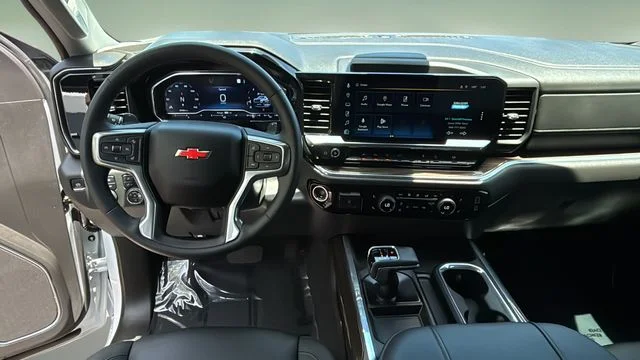 Used 2024 White Chevrolet LT Trail Boss image 11