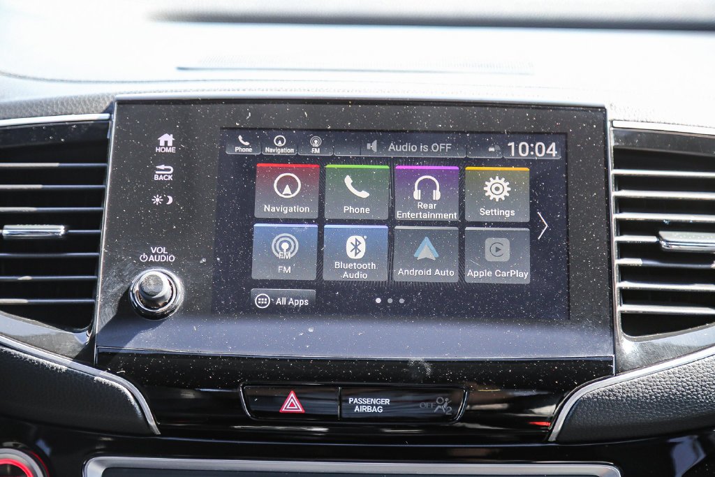 Used 2019 Modern Steel Metallic Honda Touring image 14