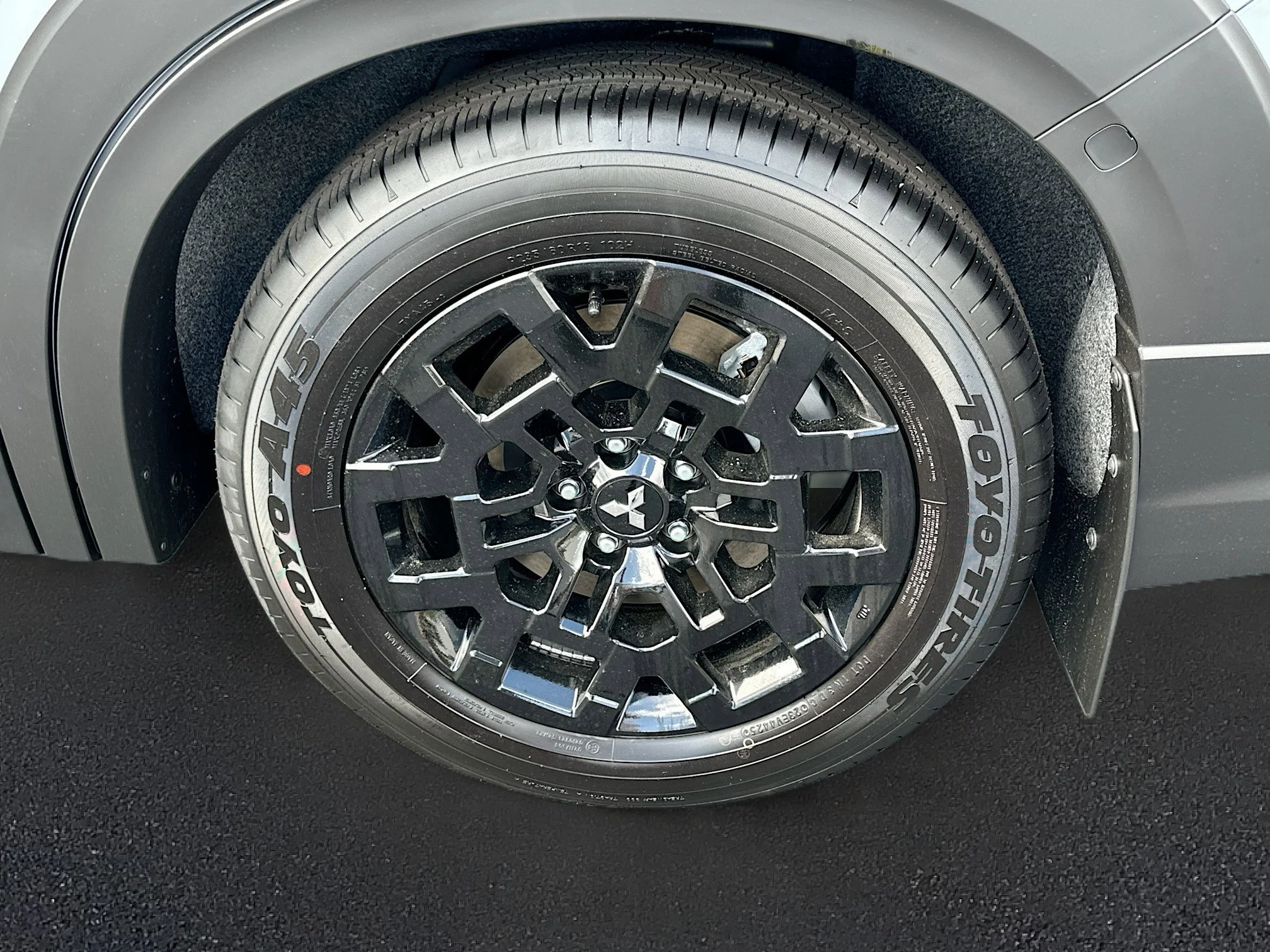 New 2026 Moonstone Gray Metallic/Black Roof Mitsubishi Trail Edition image 19