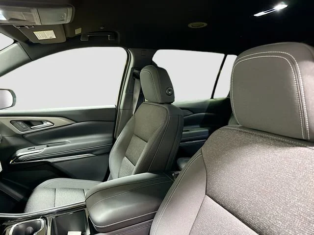 2026 Chevrolet Traverse LT - Photo 24
