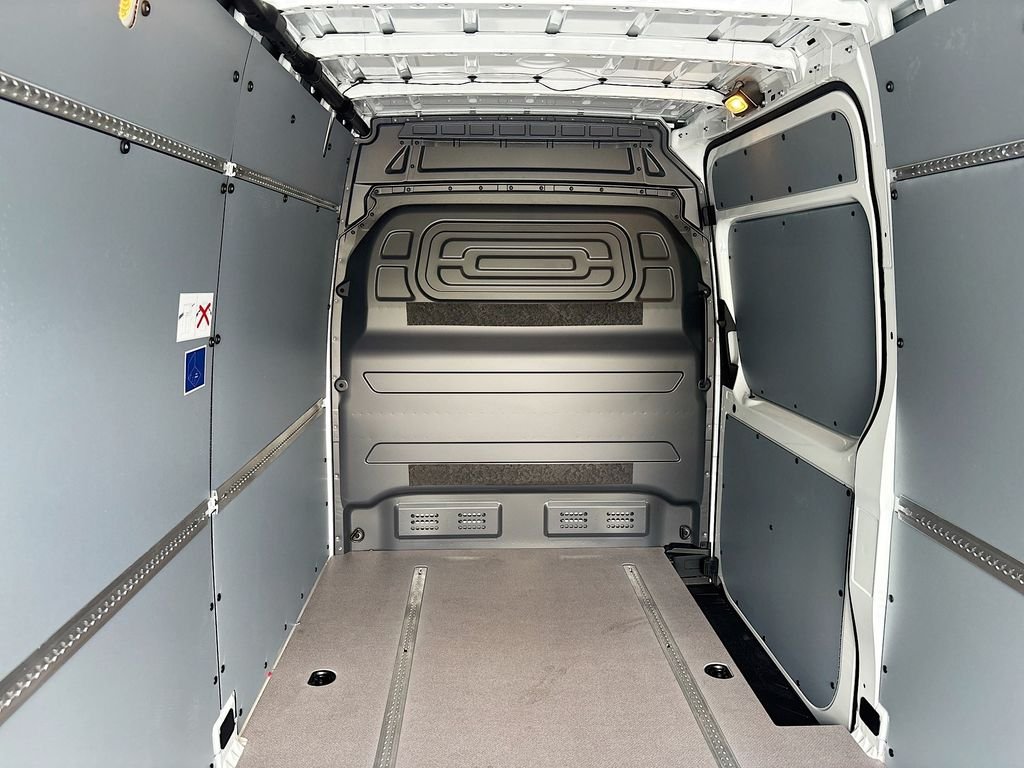 New 2026 Arctic White Mercedes-Benz Cargo 170 WB image 23