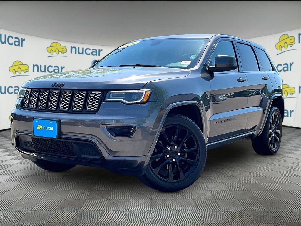 Used 2020 Gray Jeep Altitude image 3