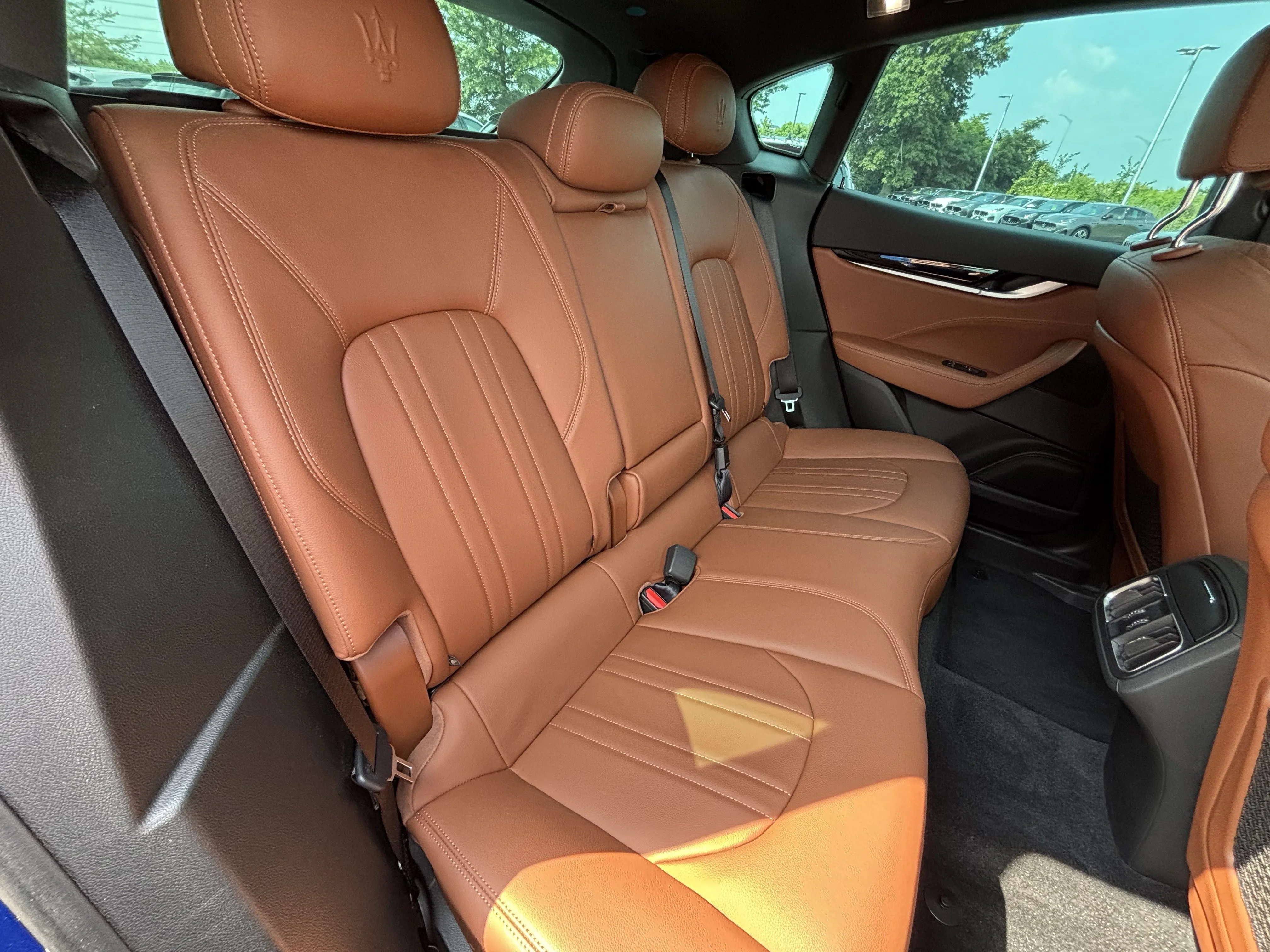Used 2021 Blu Emozione Metallic Maserati S image 40