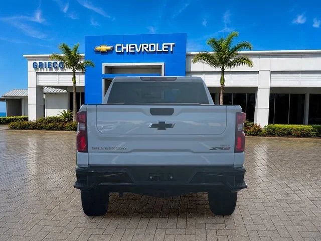 New 2026 Summit White Chevrolet ZR2 image 5