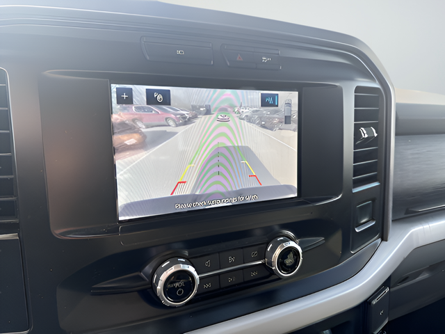 Used 2023 Black Ford XLT image 16