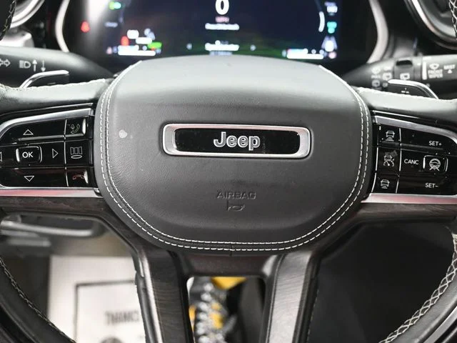 Certified Used 2022 Metallic Jeep Overland 4xe image 10