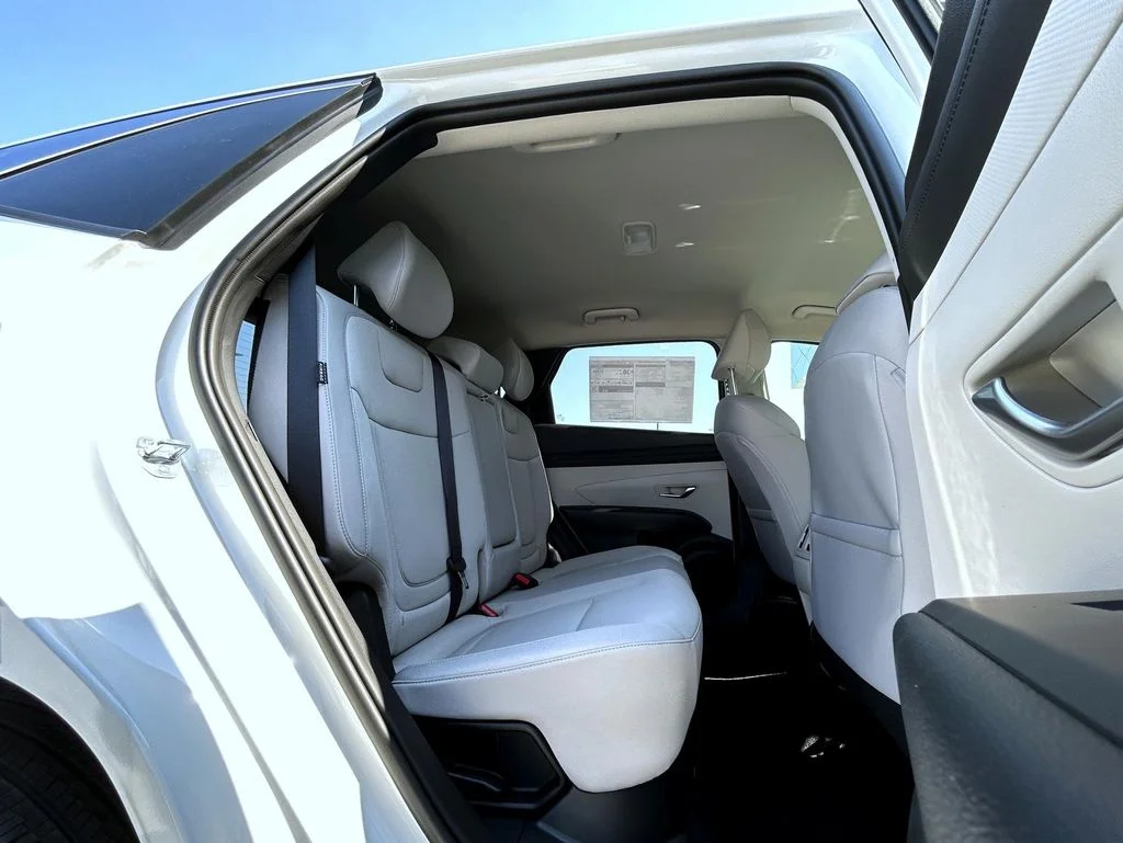 New 2026 White Hyundai SEL image 18