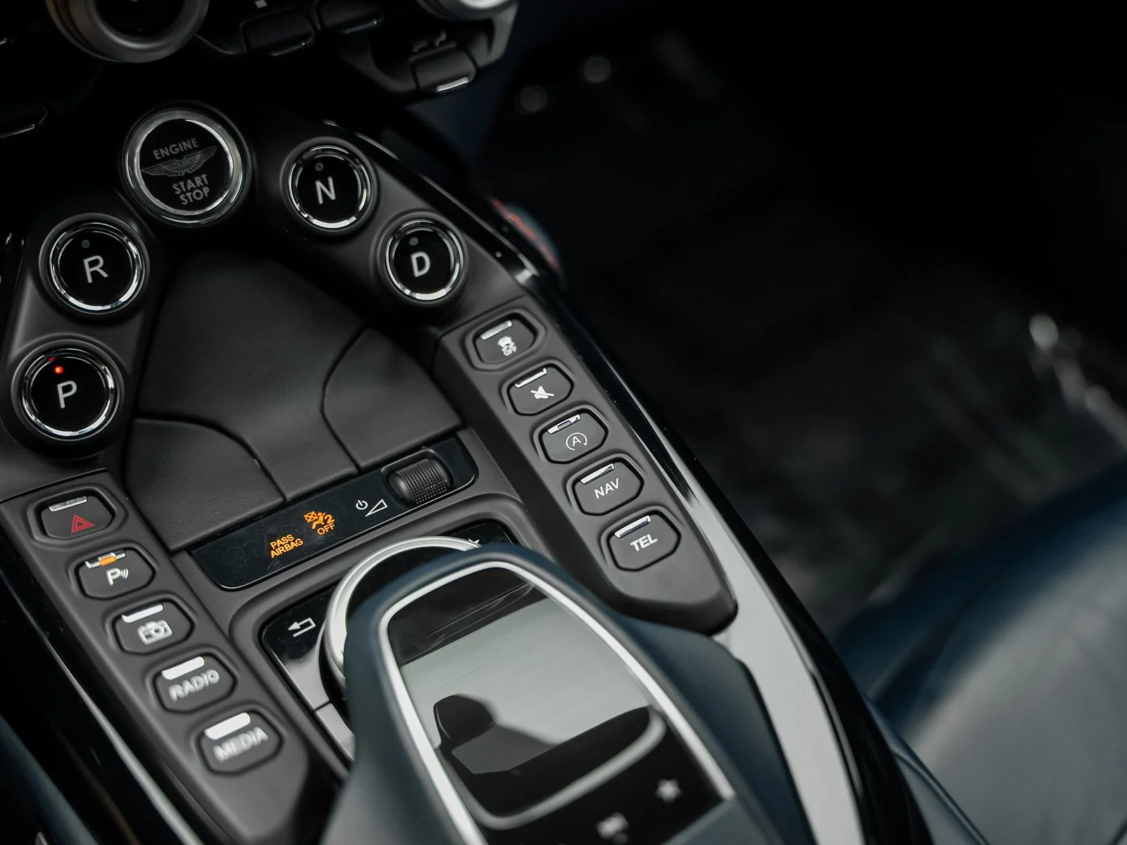 Used 2020 Blue Aston Martin Base image 51