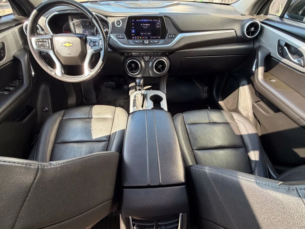 Used 2022 Black Chevrolet LT image 12